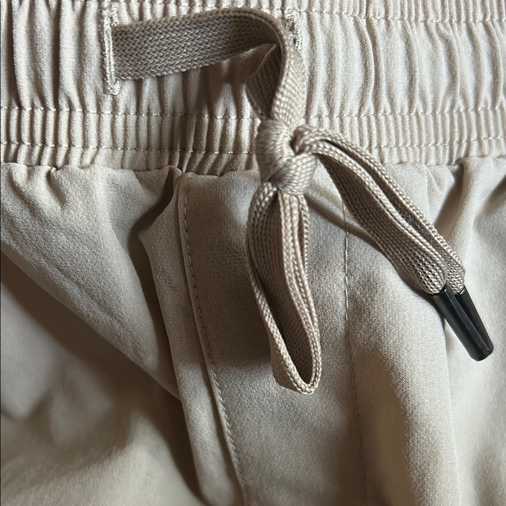 Willet Tan Athletic Shorts size large - Picture 10 of 10